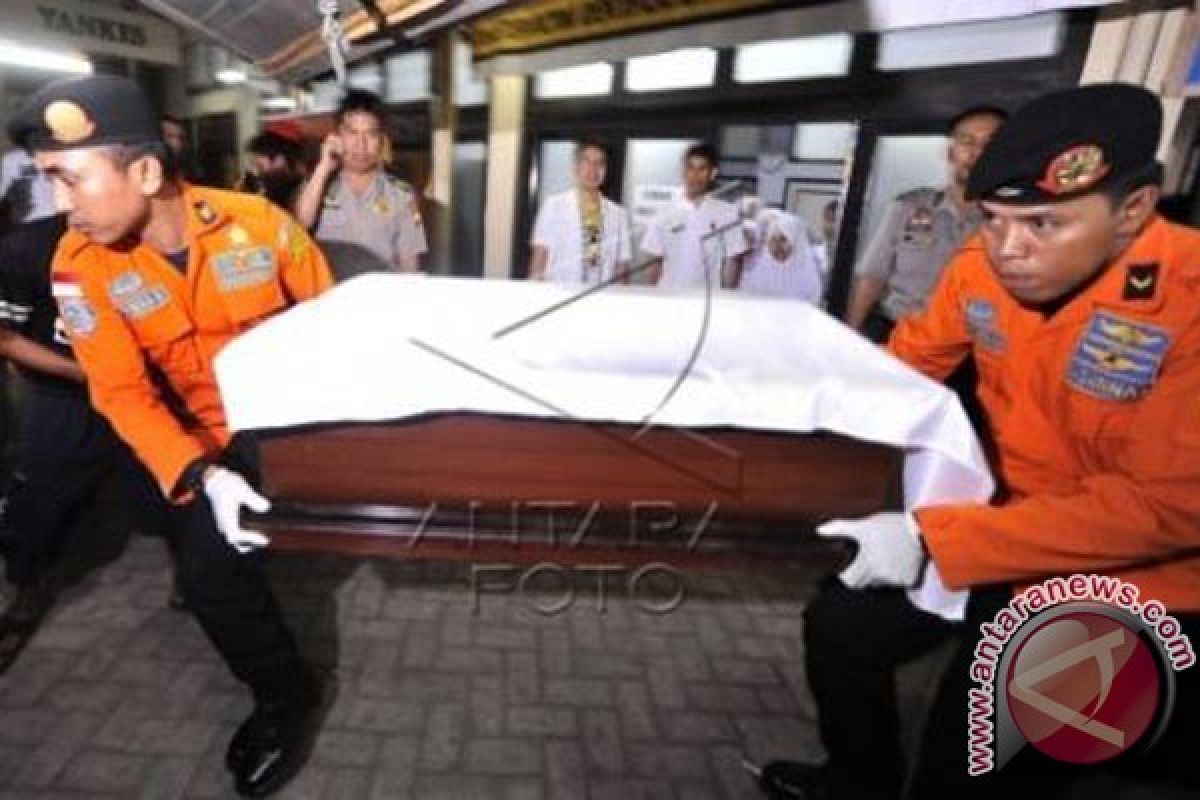  91 Jenazah Pesawat AirAsia QZ8501 Telah Dievakuasi