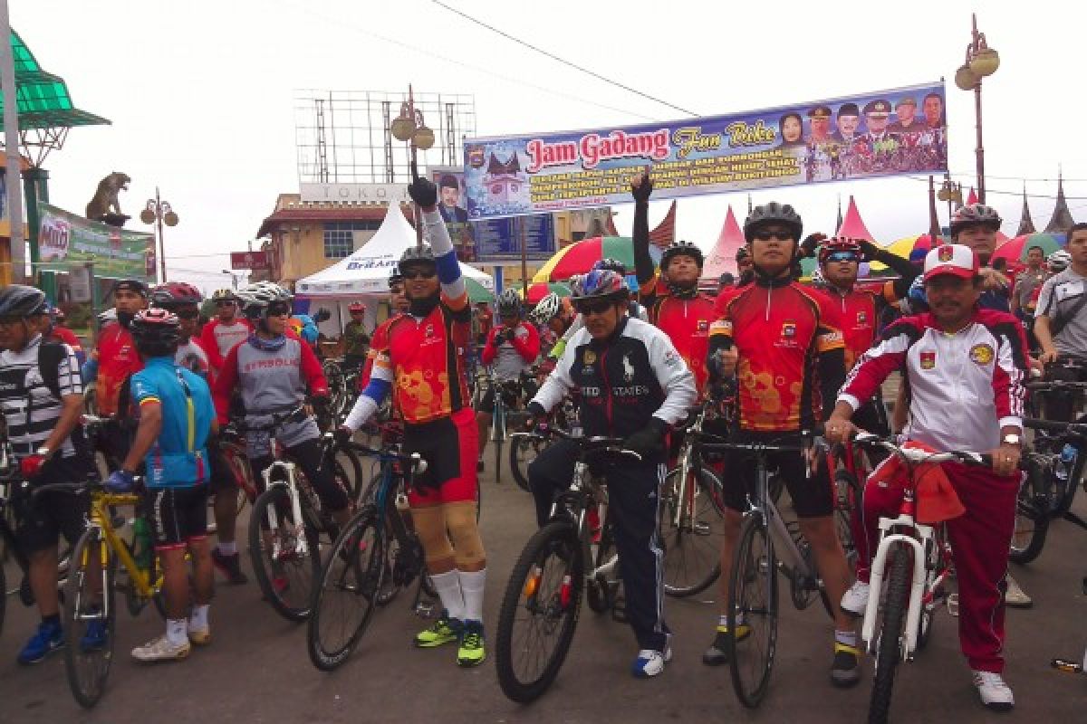 Ajang Sepeda Santai "Gowes Siti Nurbaya" Kenalkan Wisata Padang Pada Dunia 