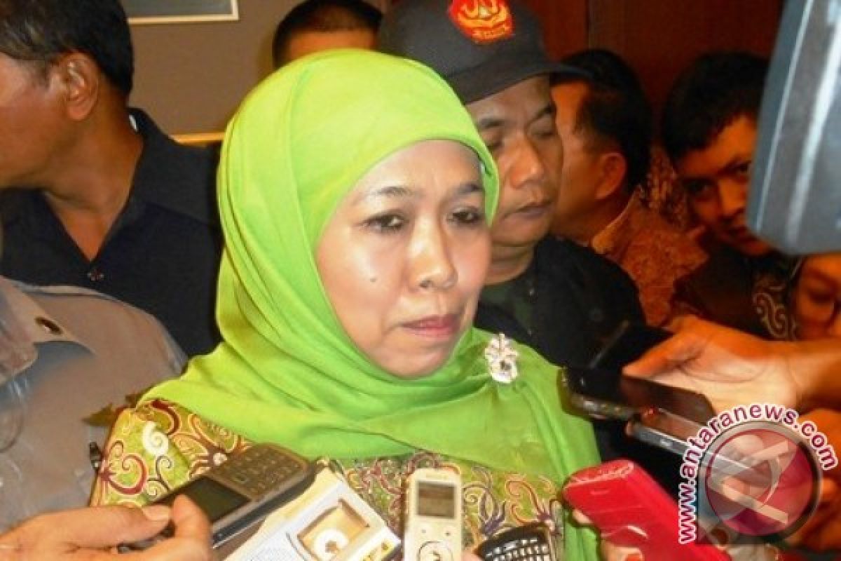 Khofifah Doakan Para Lajang Mendapat Jodoh pada 2017