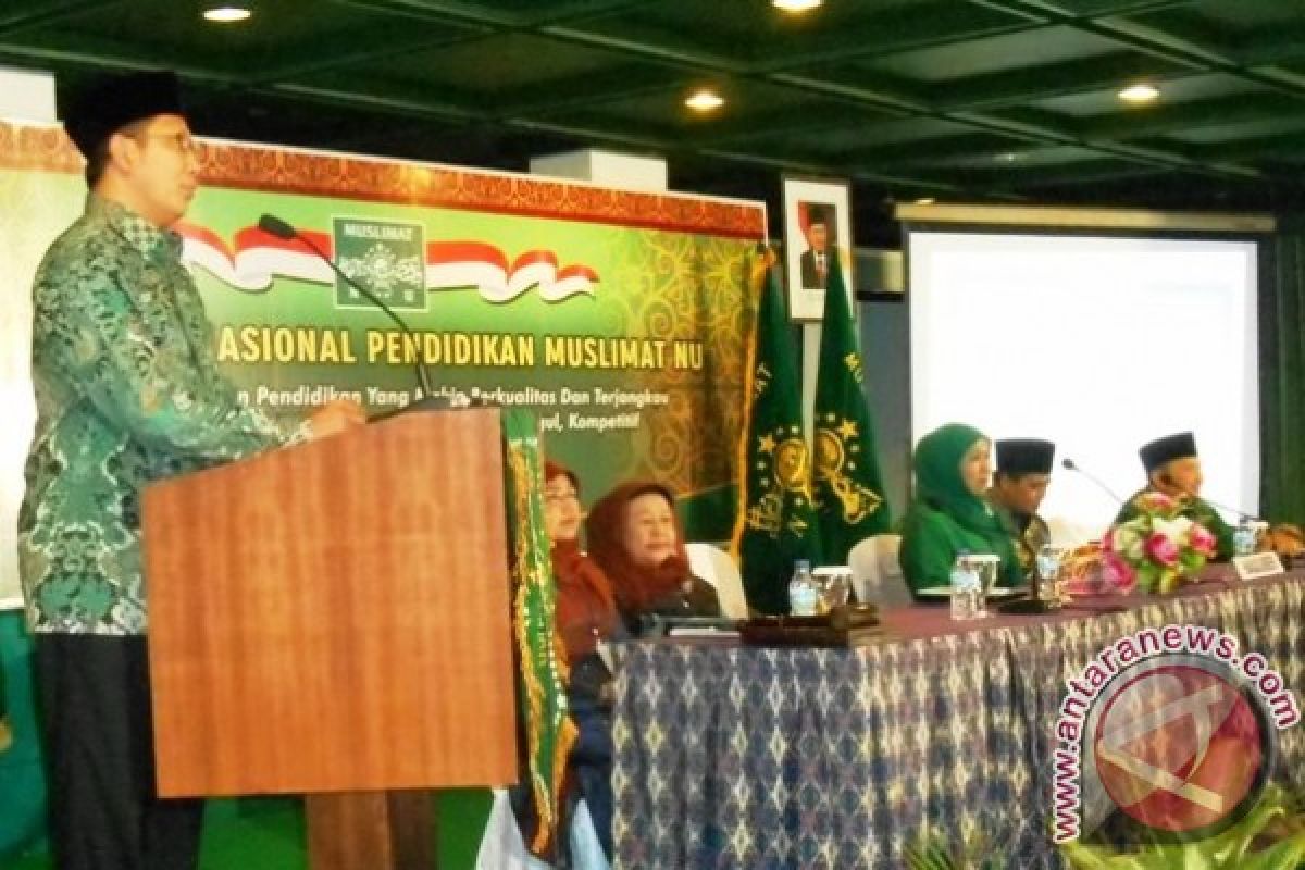 Menag-Muslimat Tanda Tangani Kerja Sama 