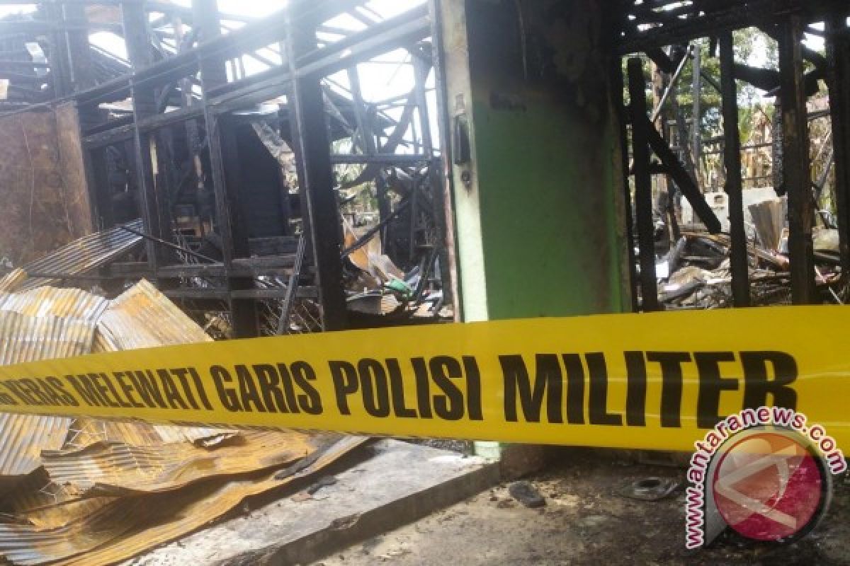 Sebuah Rumah Di Komplek Pamen TNI Terbakar