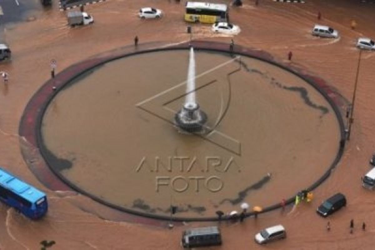 Jakarta rentan banjir, inilah penyebabnya