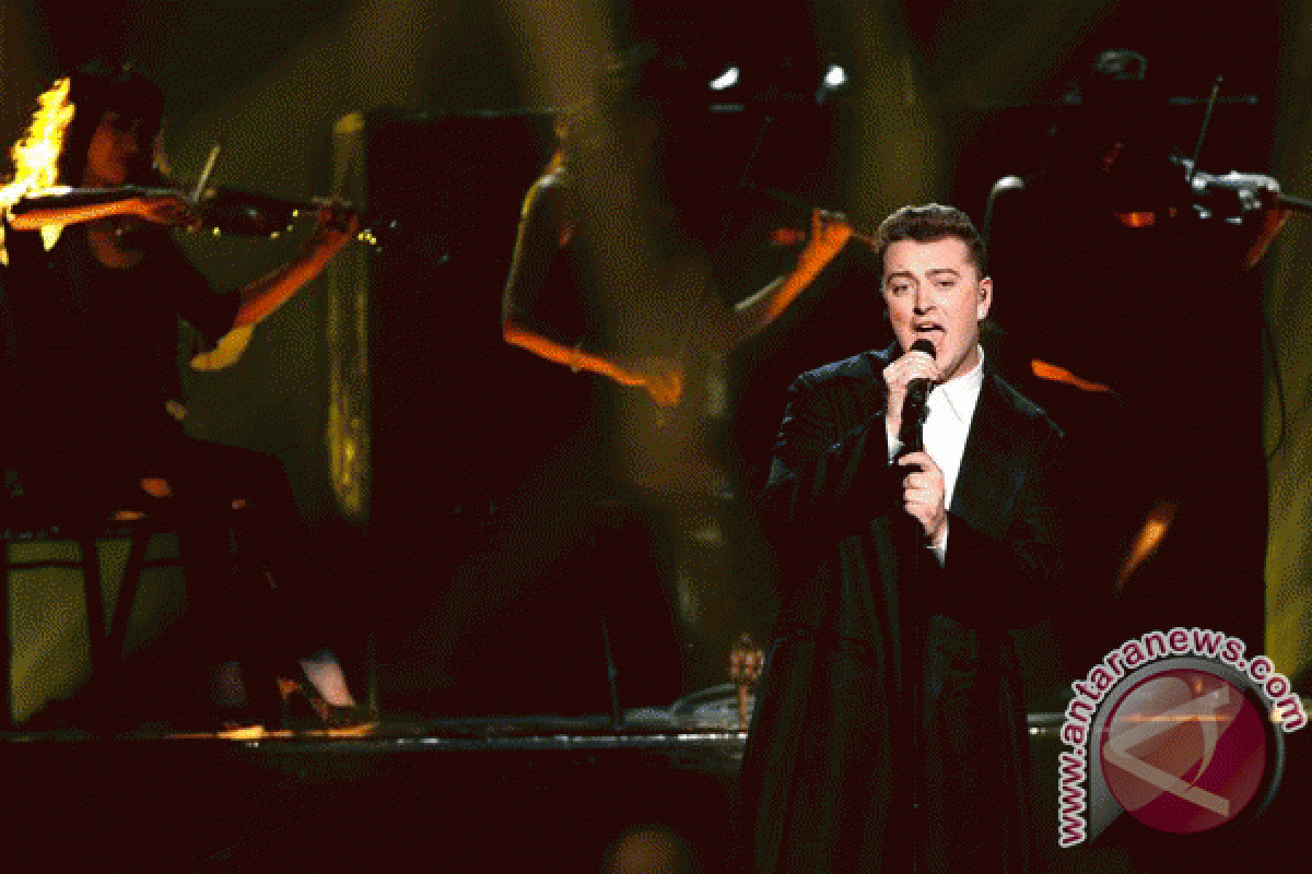 Penghargaan ketiga Grammy untuk Sam Smith