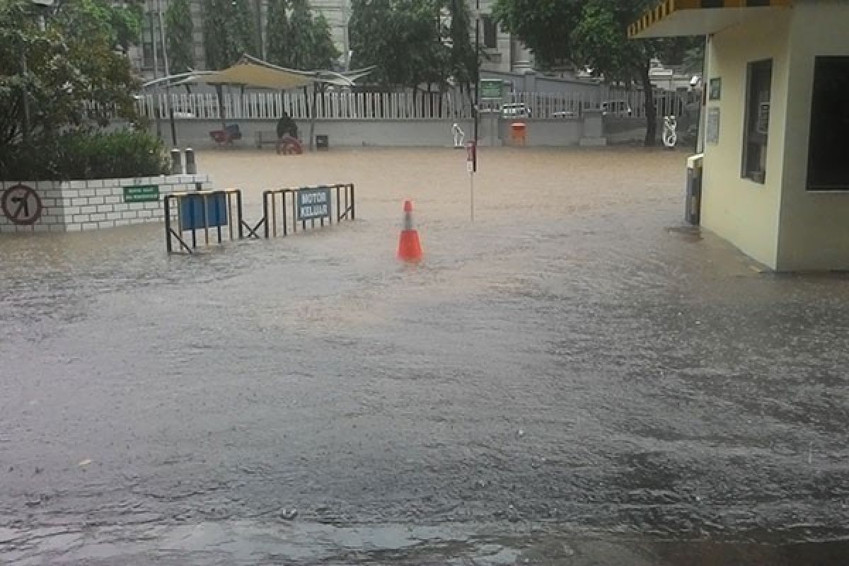 Perjalanan kereta dari Bogor hanya sampai Manggarai