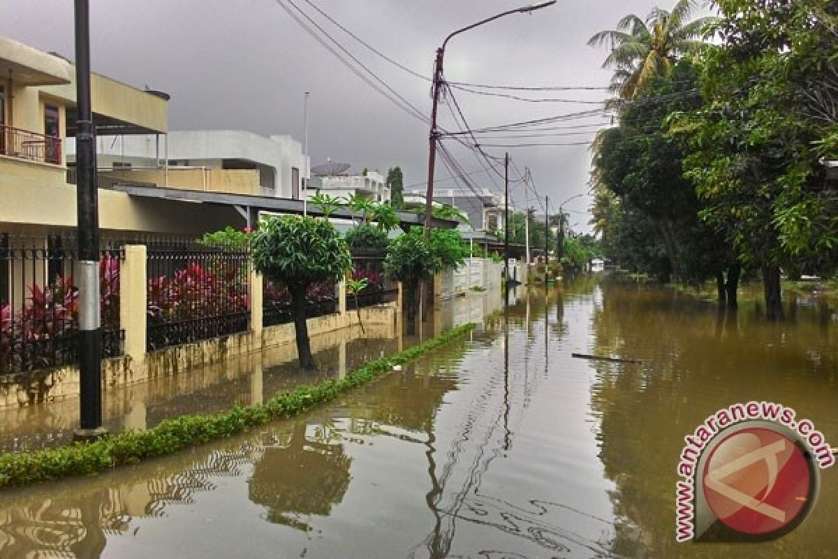 Drainase di Jakarta harus dilebarkan