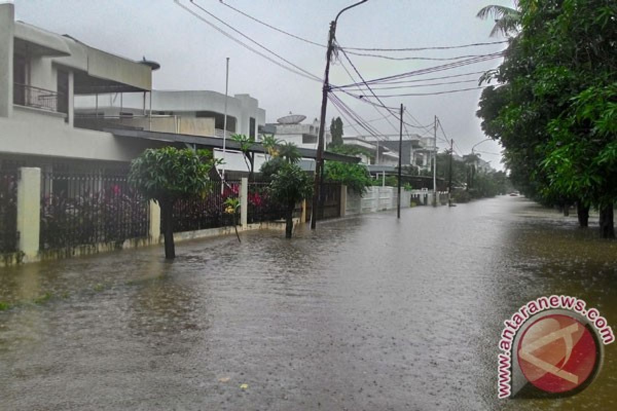 Malam ini, sejumlah wilayah Jabodetabek diguyur hujan