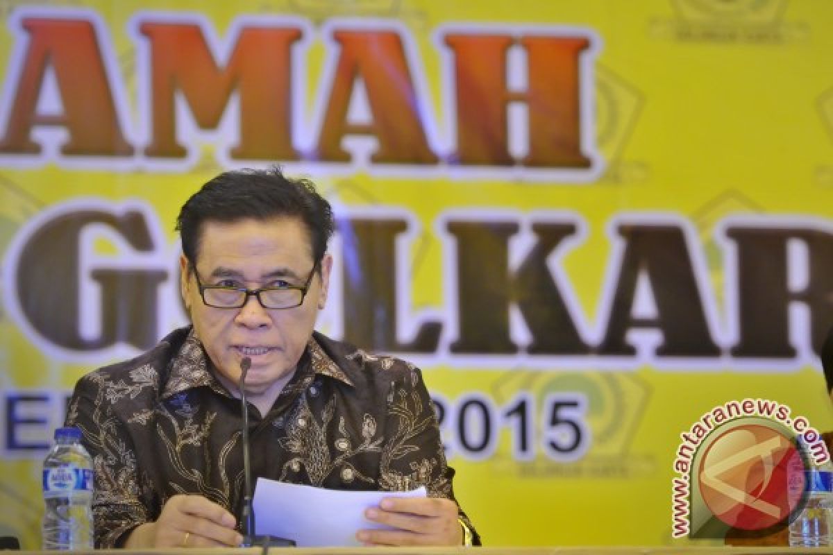 Empat hakim mahkamah golkar keluarkan putusan berbeda