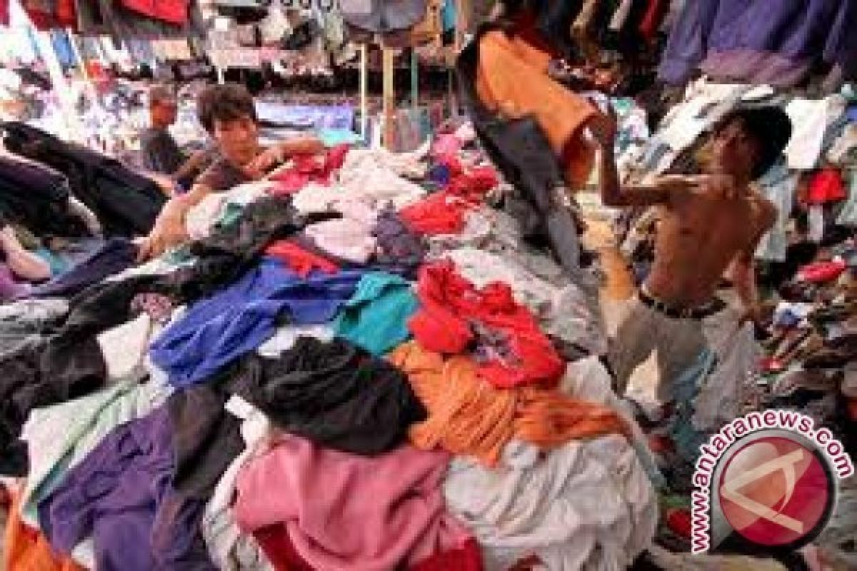 Kadis: Pedagang Jangan Jual Pakaian Bekas Impor 