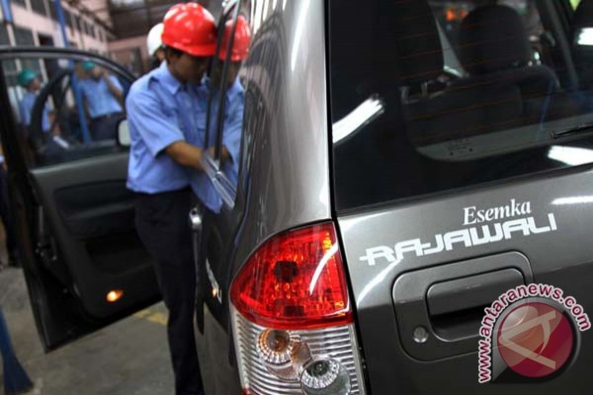 Pengamat: Prestasi apabila Esemka bisa geser mobil asing