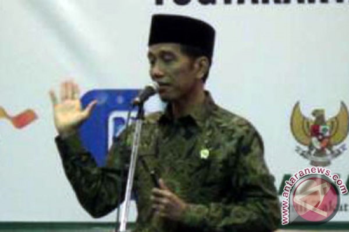 Presiden Jokowi dan batik tulis Samin 