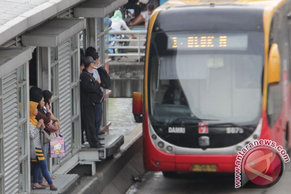Tarif bus kota terintegrasi busway, penumpang harap tetap nyaman