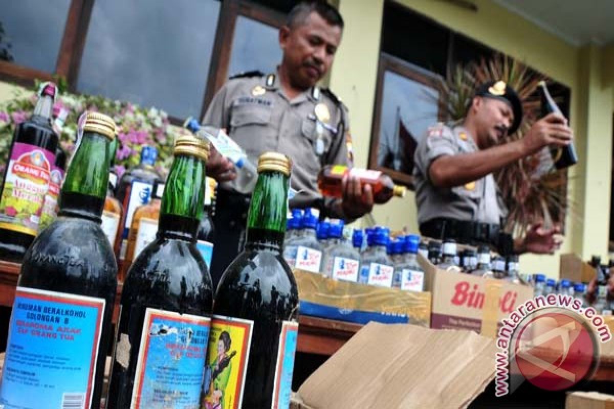 Surabaya mestinya pertama larang minuman beralkohol