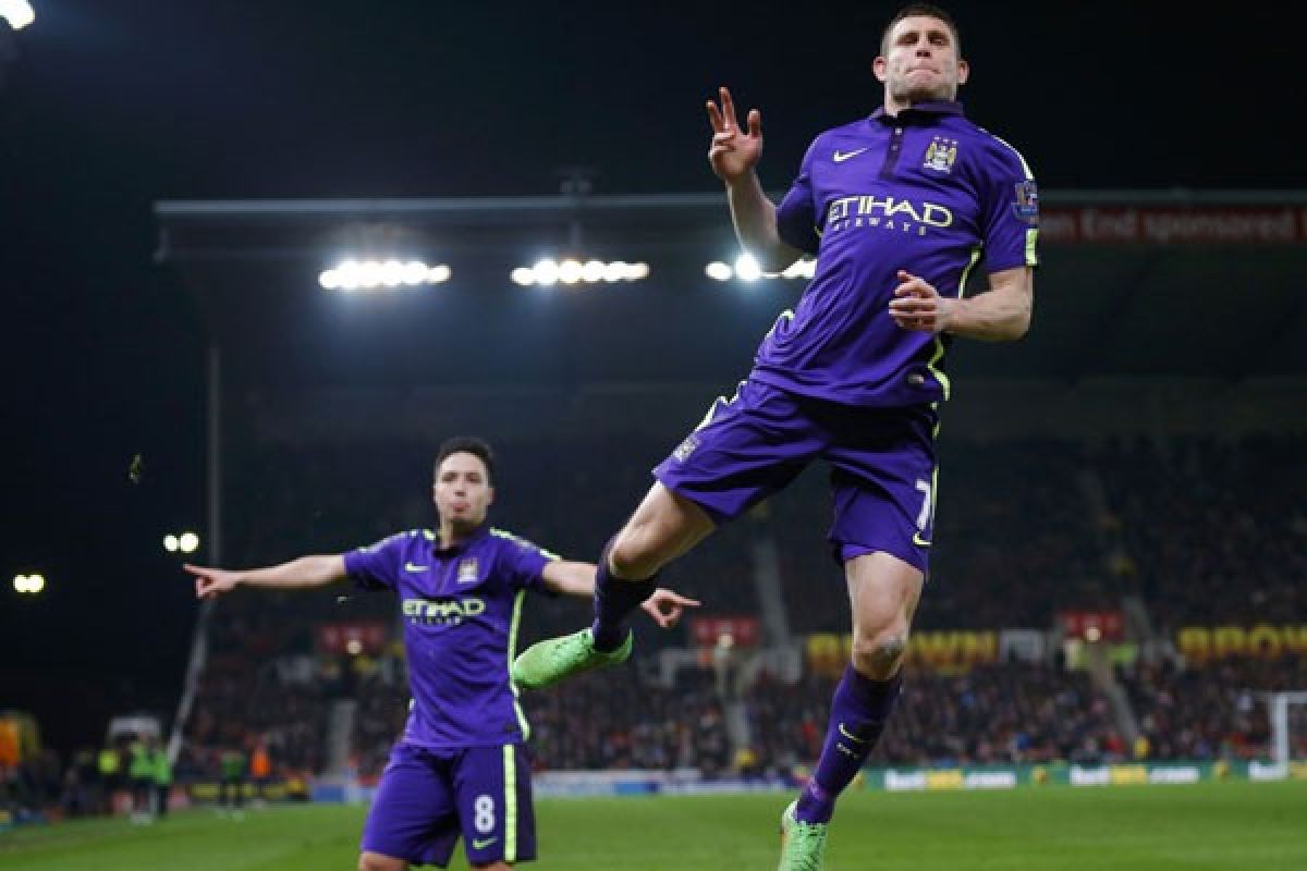 Manchester City kalahkan Stoke 4-1