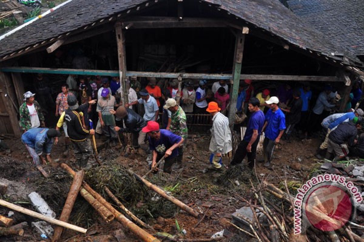 BNPB terima tiga laporan longsor di Jawa Tengah