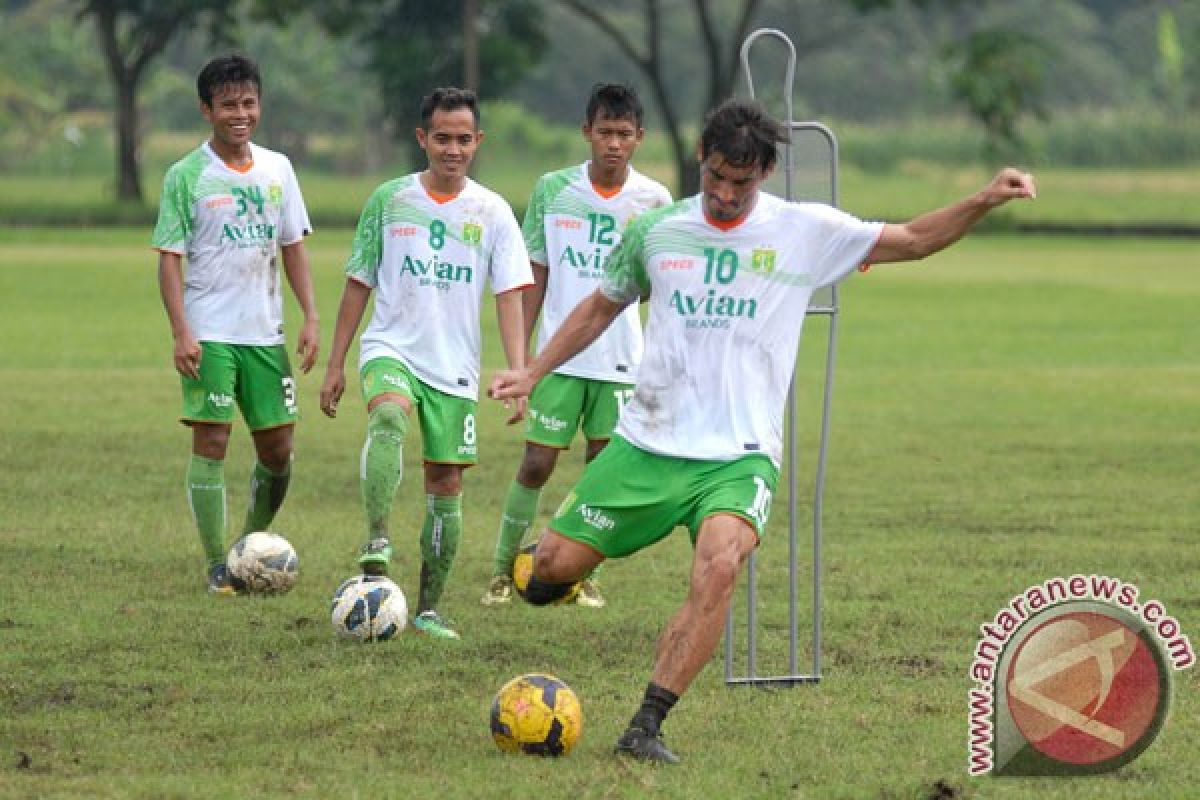 Persebaya ancam depak pemain yang performanya mandek