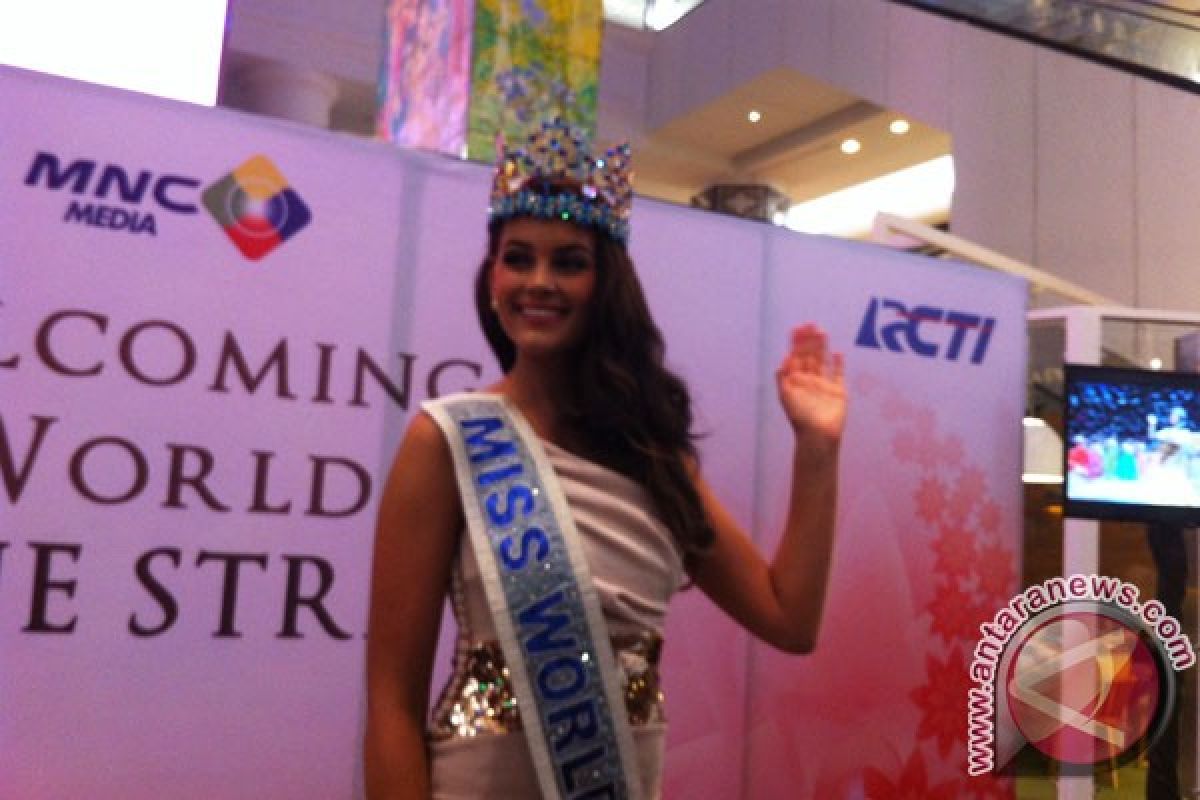 Cantik versi Miss World Rolene Strauss