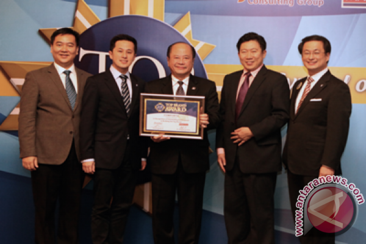 Comforta Raih Top Brand Award 2015