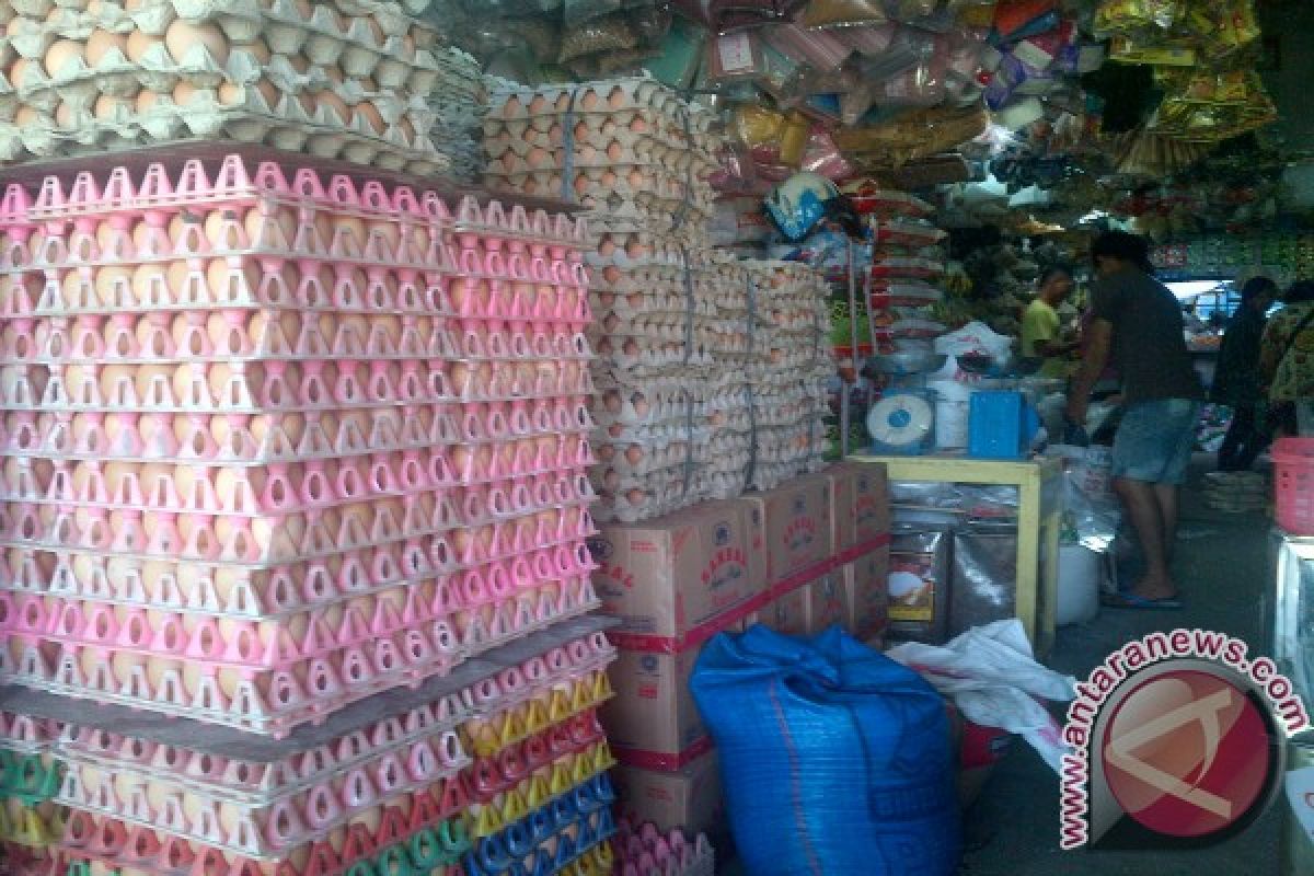 Jelang Imlek Harga Telur Di Ketapang Naik