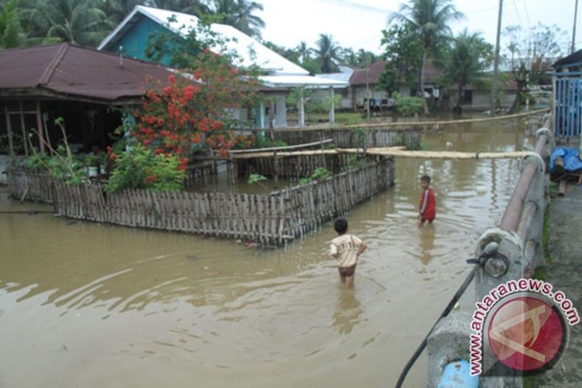 BPBD imbau warga waspadai banjir dan longsor