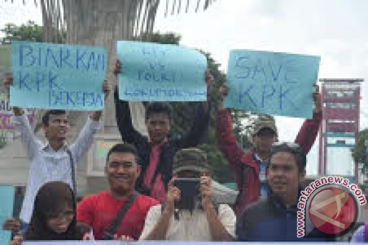 Aktivis Sumsel gelar demo dukung KPK