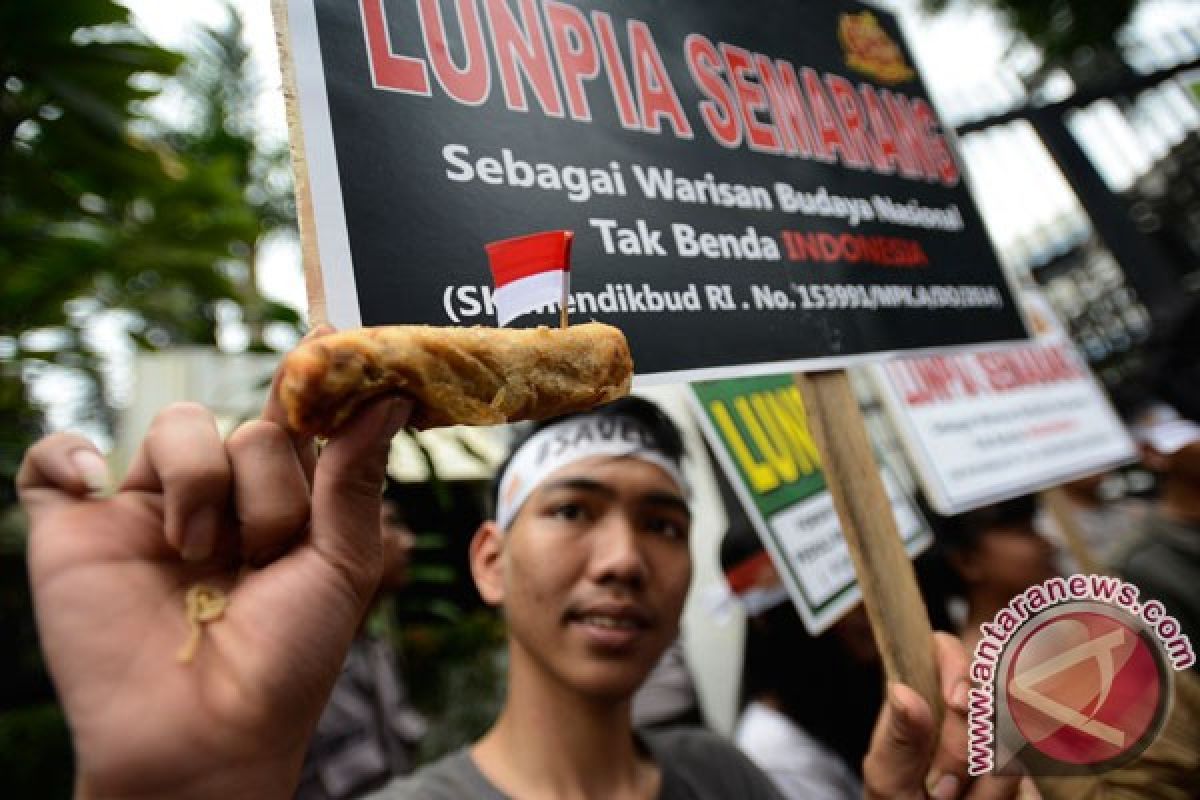 Malaysia diminta tidak klaim Lumpia Semarang  
