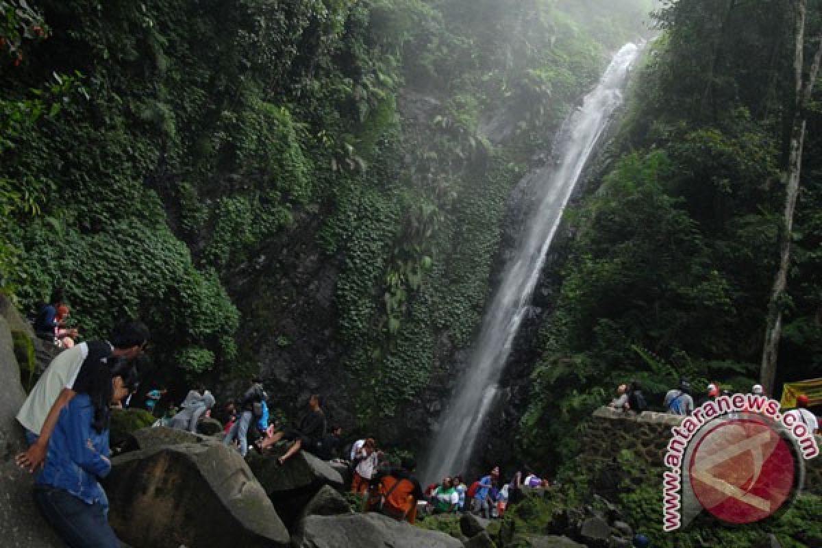 Kunjungi air terjun ini gratis