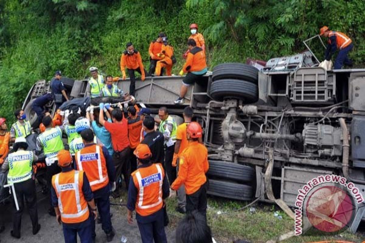 Korban kecelakaan tanjakan Subang dibawa ke RSUD