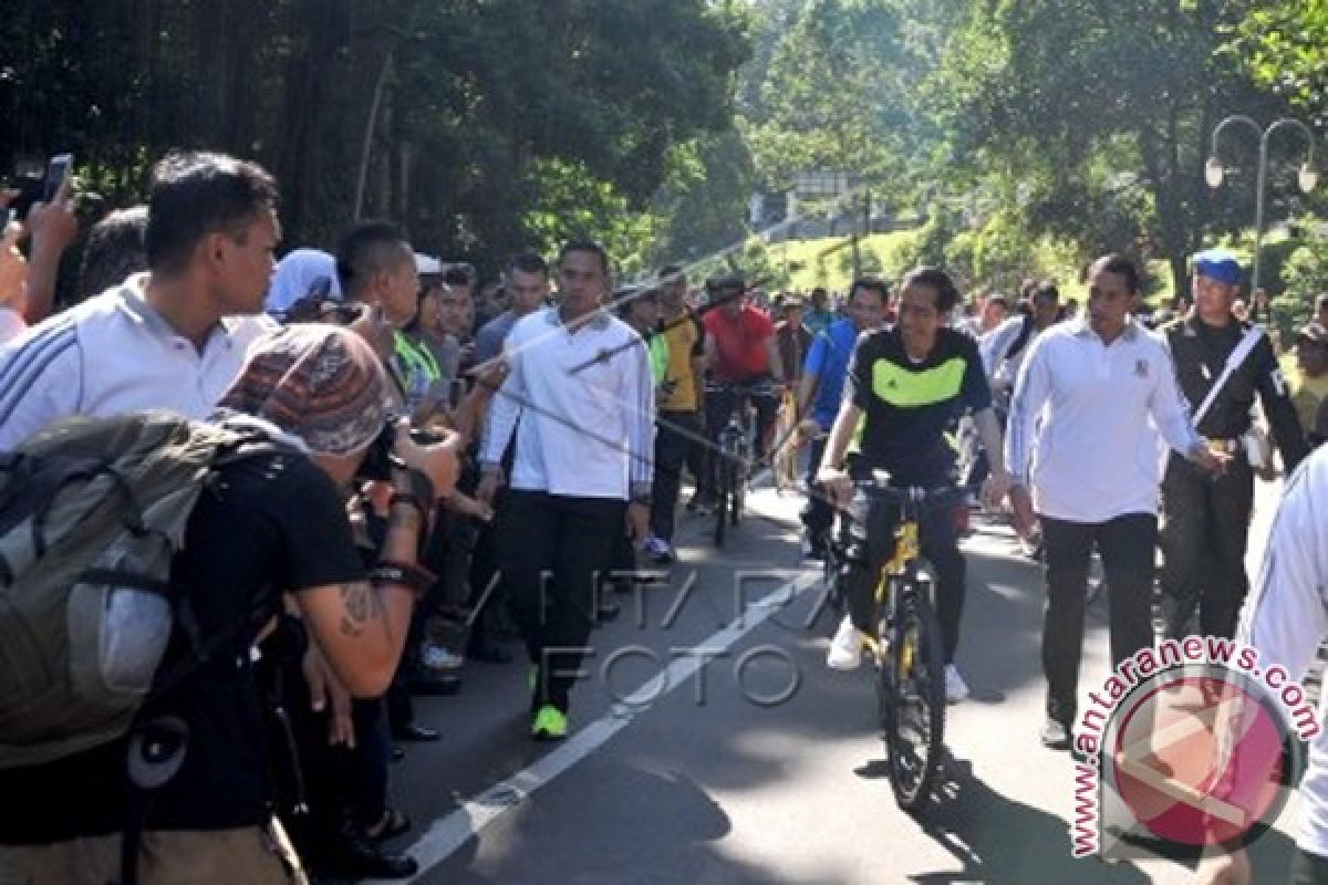 Presiden Bersepeda di Bogor