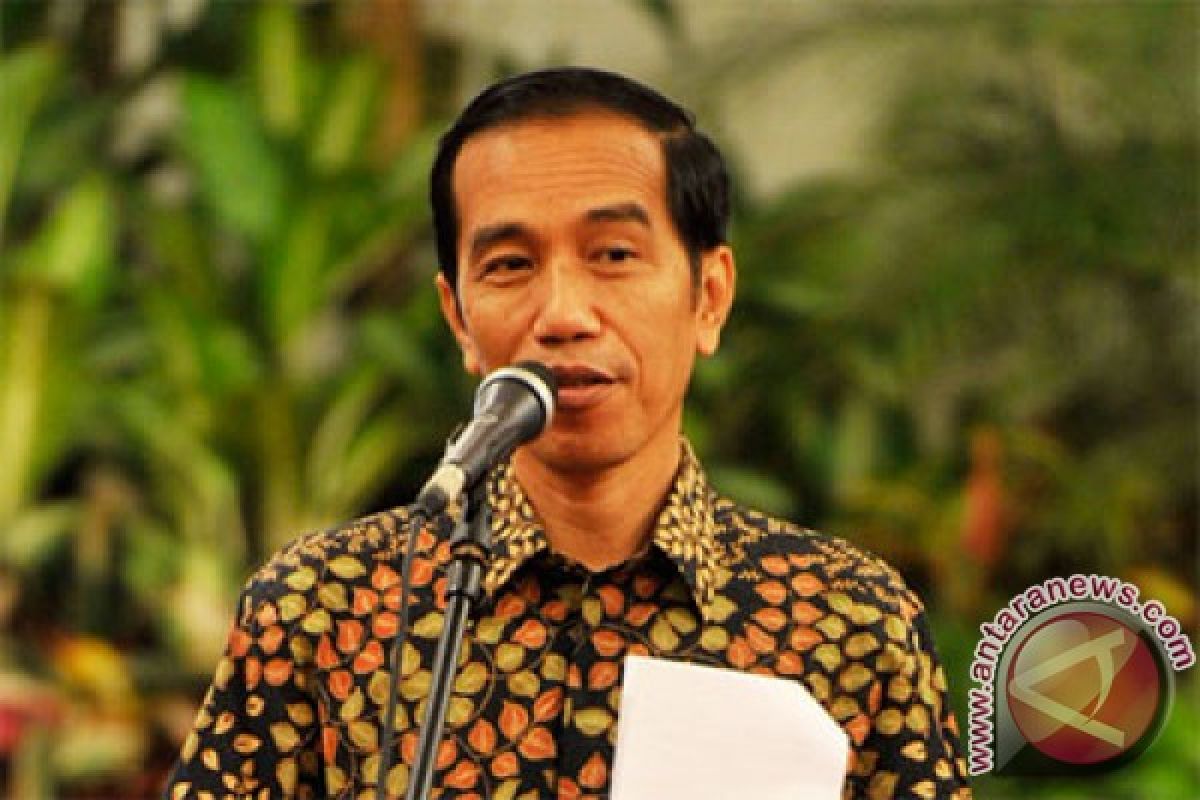 Questions on fuel prices should be posed to minister: President Jokowi