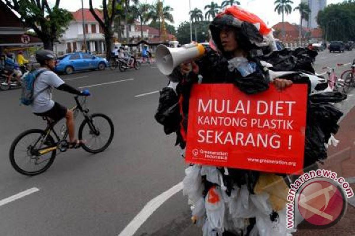 KemenLHK  Harapkan Tak Gunakan Plastik 