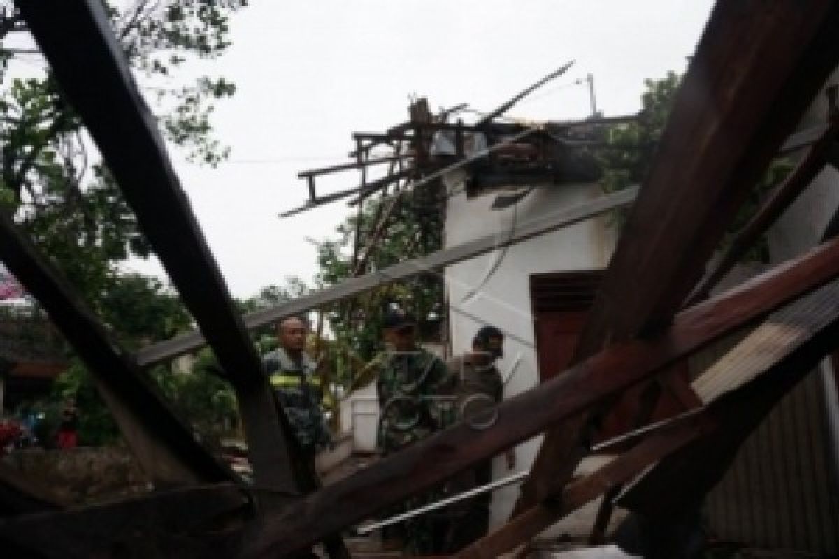 Puting Beliung Terjang Kota Magelang