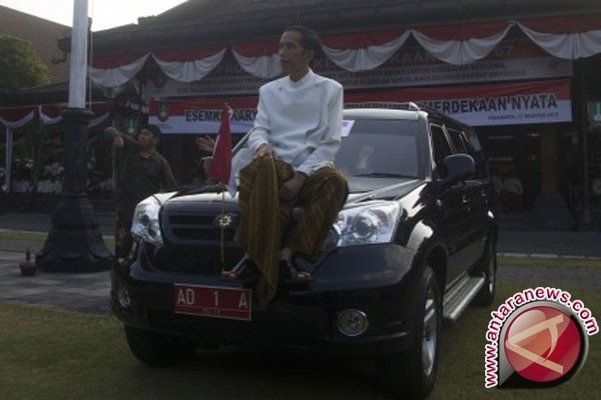 Presiden Jokowi Minta Esemka Bidik Segmen Khusus