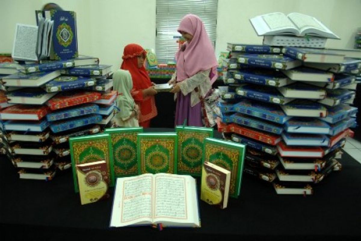 D-IV Teknik Sipil ITS Terima Hafiz Quran