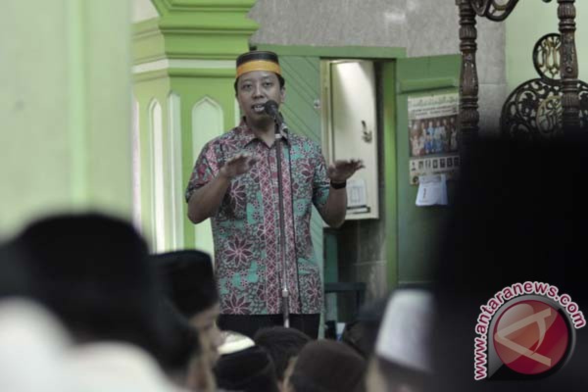 Romy Motivasi Santri Pesantren An-Nahdlah Makassar 