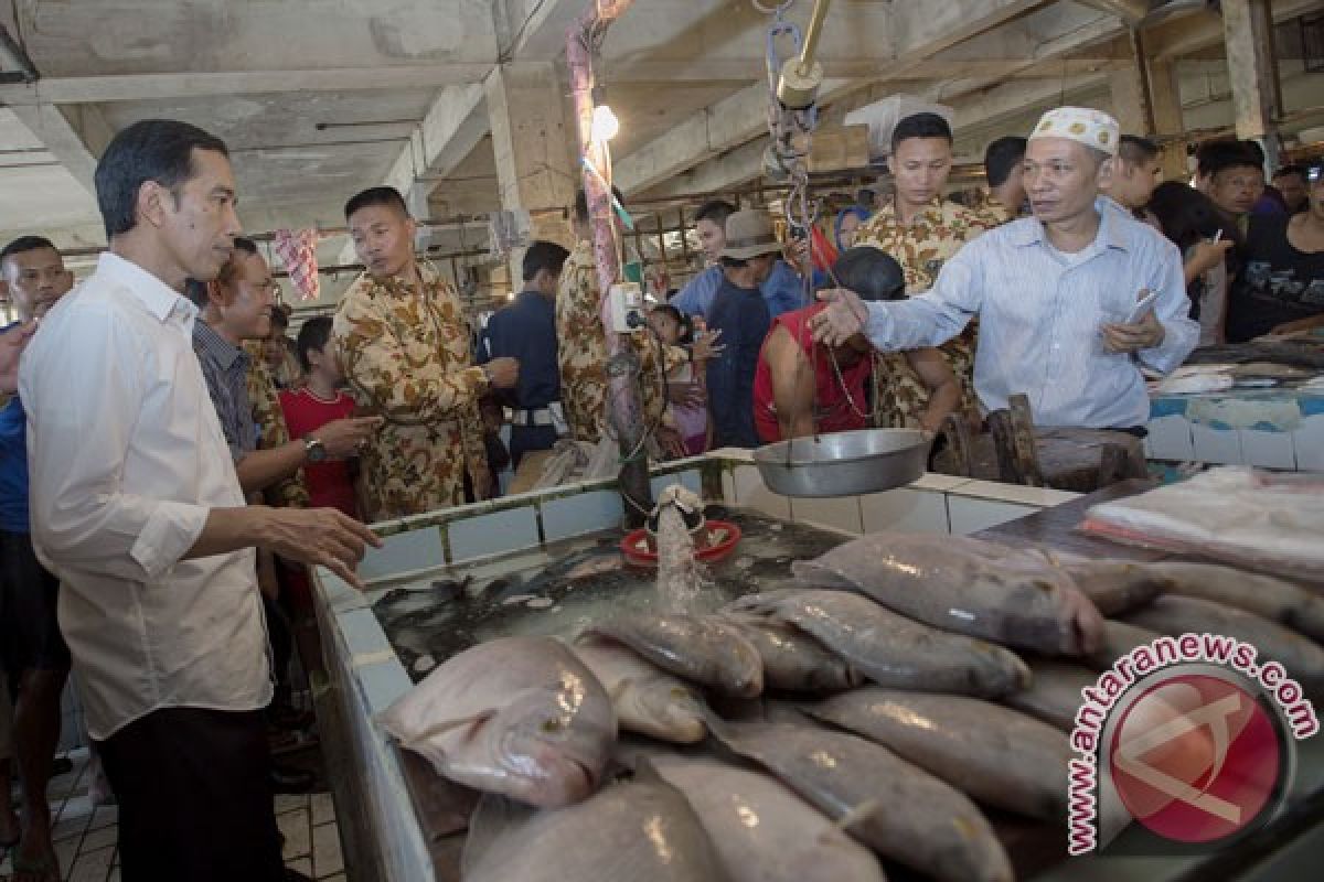 Menyoal revitalisasi pasar tradisional