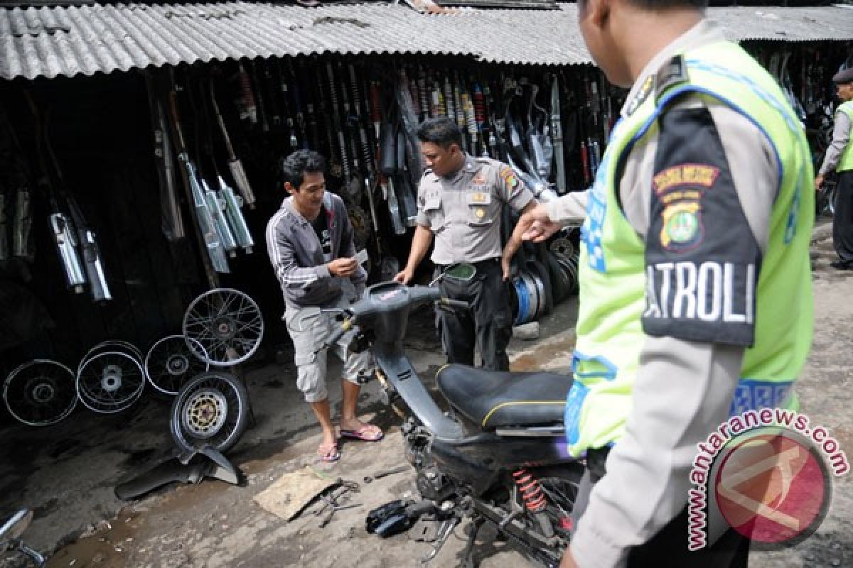 Seorang penadah motor curian di Karimunjawa diringkus