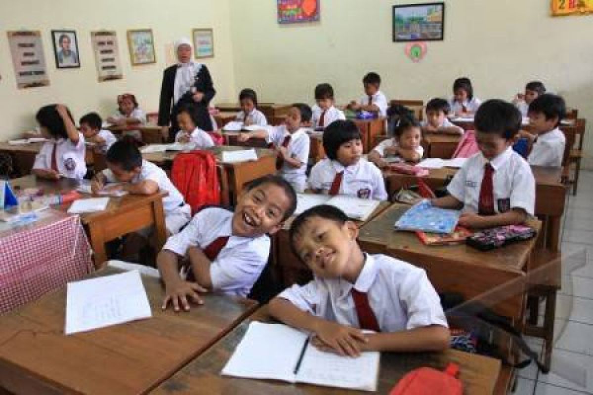 Sekolah Kota Bogor Raih Adiwiyata Nasional 2015