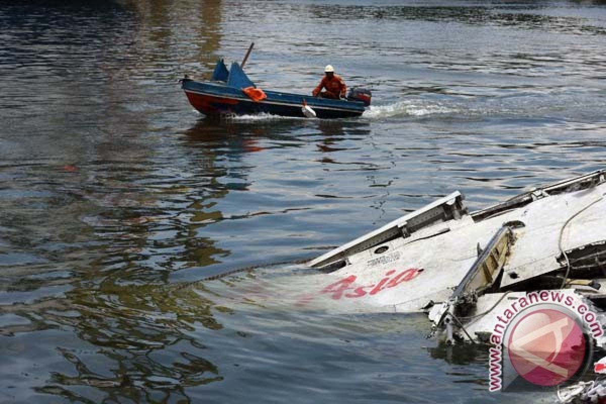 KNKT tak dalami izin AirAsia QZ8501