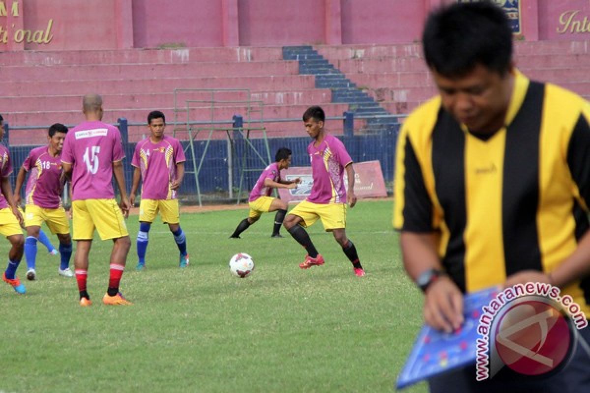 Persik Kediri taklukkan Persepam 2-1