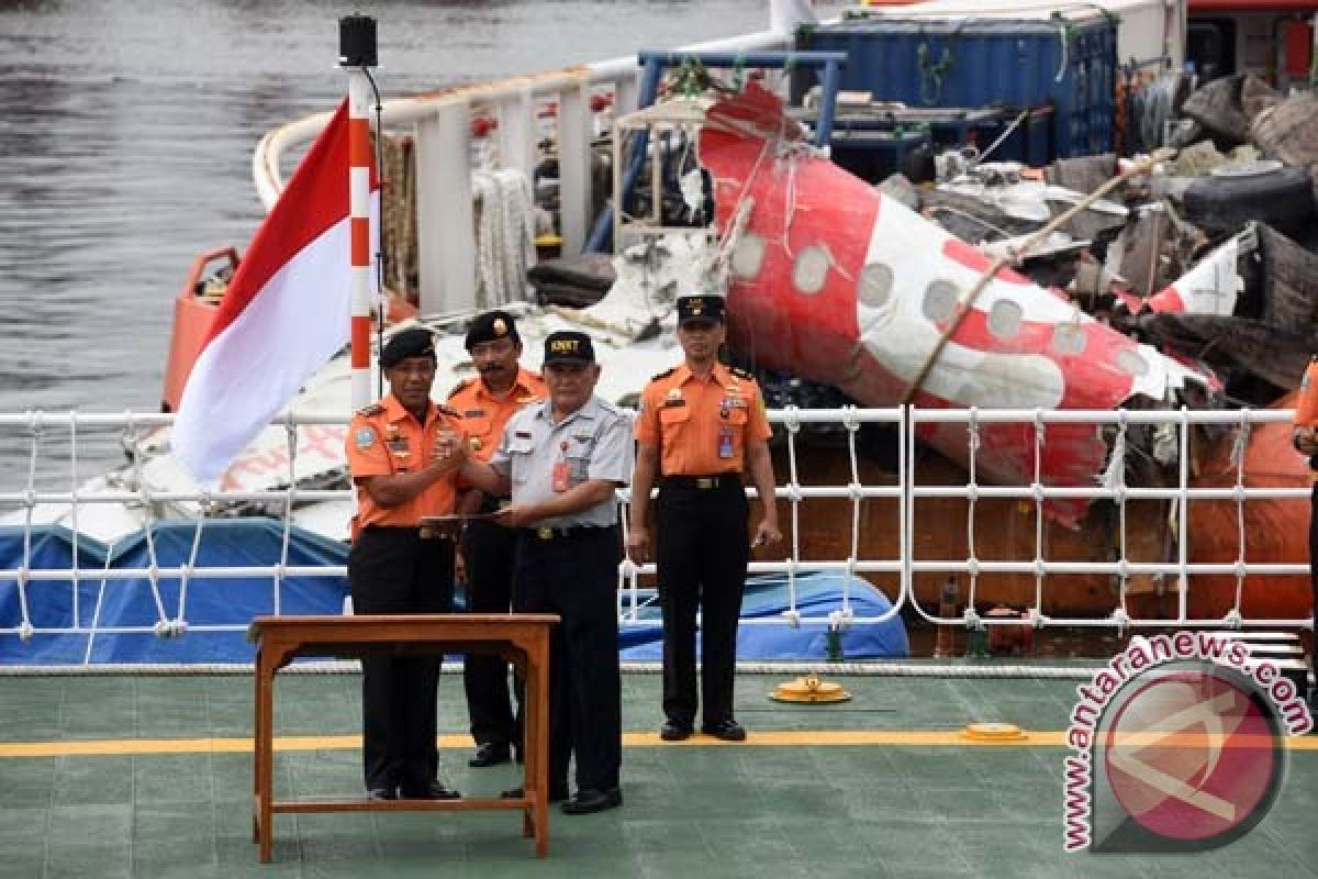 KNKT: pesawat Airasia QZ8501 kehilangan daya angkat