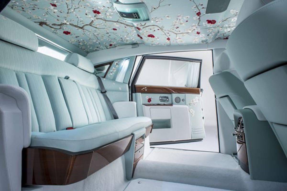 Rolls-Royce Phantom Serenity gunakan sutera untuk interior 