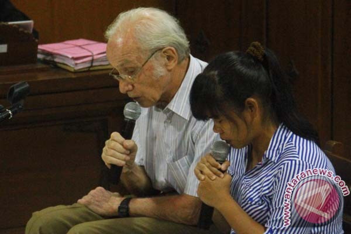 Mass for Mary Jane facing execution