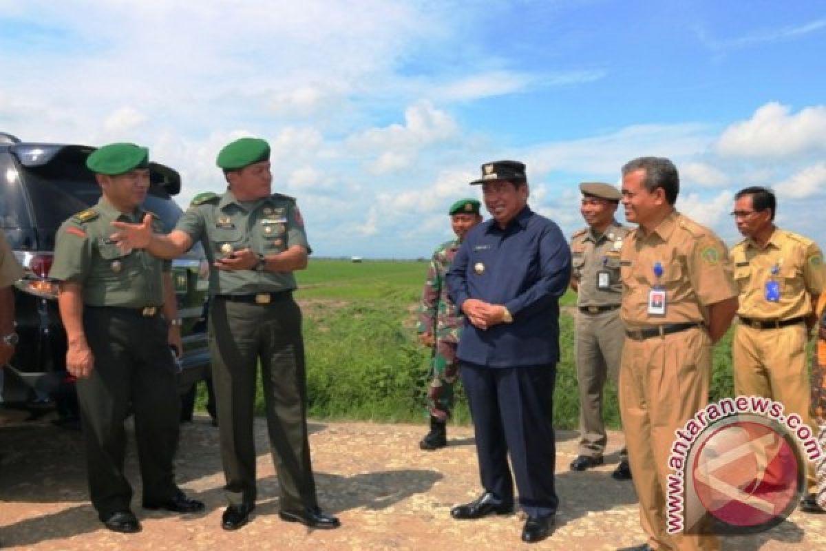 Pangdam Mulawarman Sanksi Kodim Gagal Bantu Petani