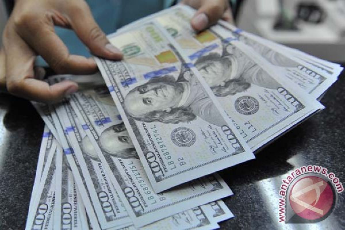 Rupiah Senin pagi melemah menjadi Rp13.220