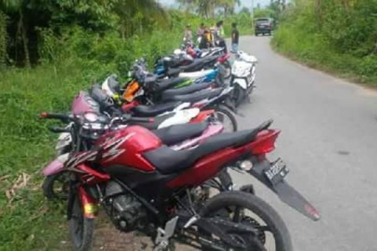 Polres Pasaman Amankan 21 Motor Balap Liar