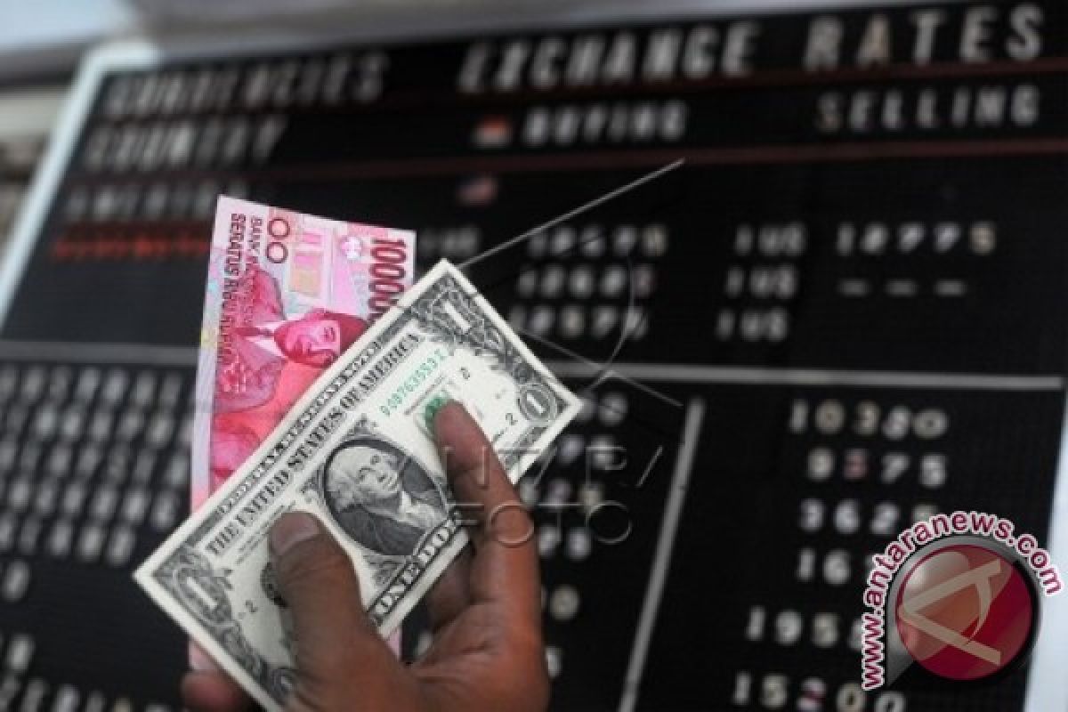 Rupiah Bergerak ke Posisi Rp12.972 per Dolar