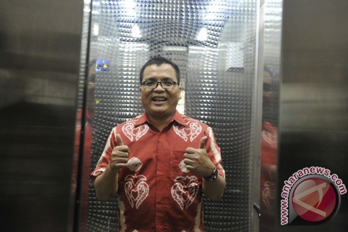 Polri sesalkan Denny Indrayana tolak diperiksa sendirian