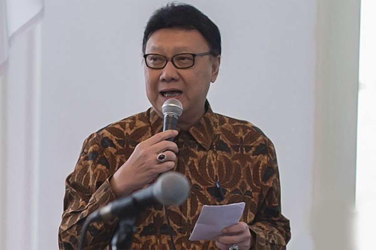 Menteri dalam negeri akan minta klarifikasi ke pembela Basuki Purnama