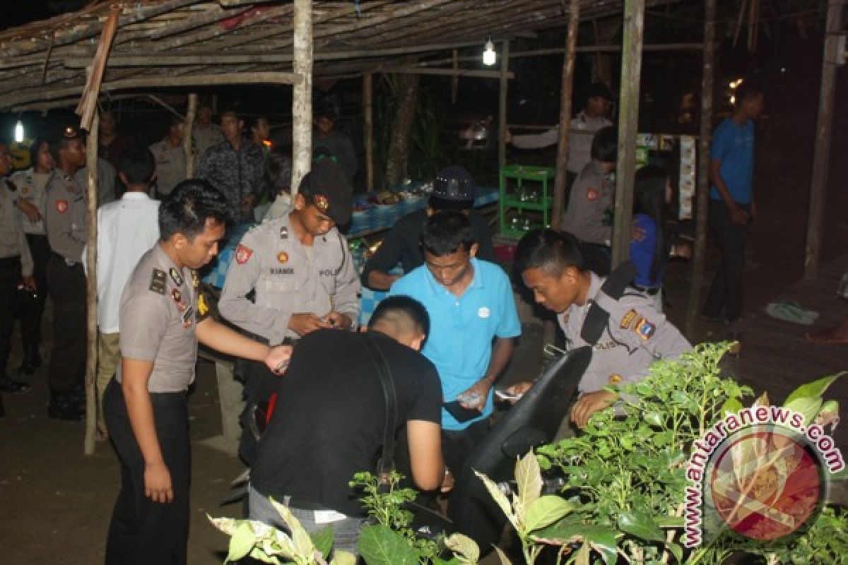 Empat Remaja Diamankan Di Warung Malam