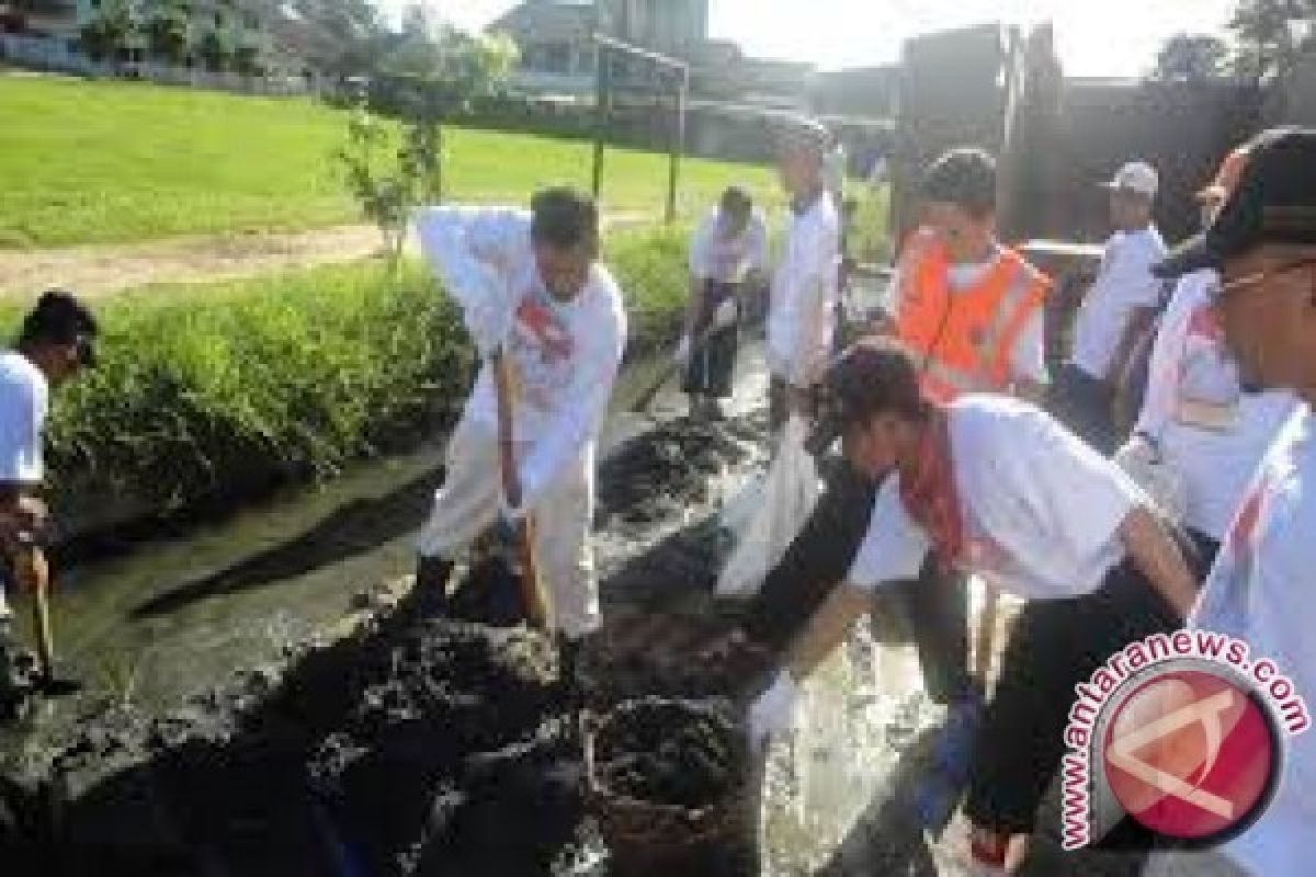 Pemkot Palu Belum Kurangi Jumlah Padat Karya 